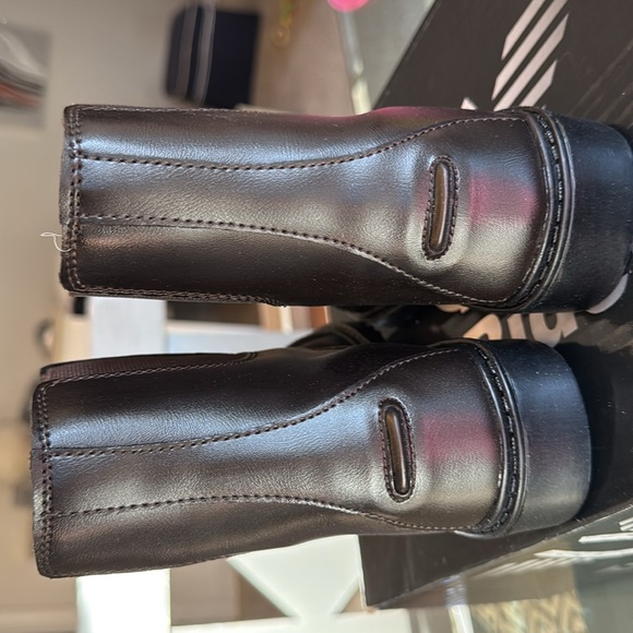 NWT Tuff Rider zip paddock riding boot - Picture 4 of 5